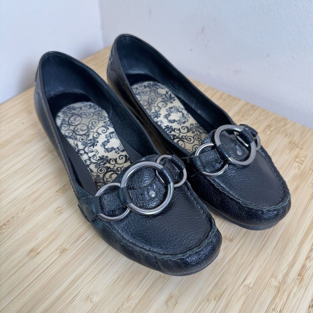 Talbots Black Leather Loafers Silver Rings Women’s Size 8B Walking Casual
